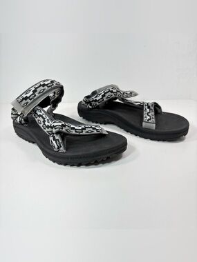 Teva Winsted Sport Hiking Sandals Womens Size 7 Black Gray 1017424 Aztec